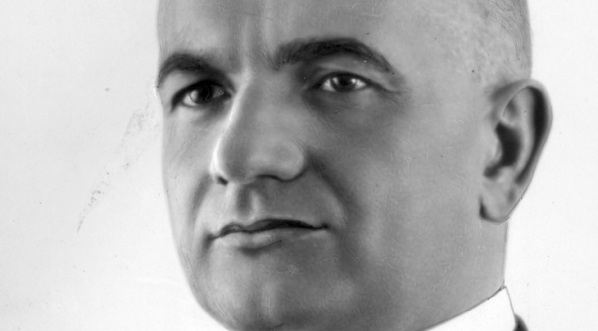  Roman Górecki, minister przemysłu i handlu.  