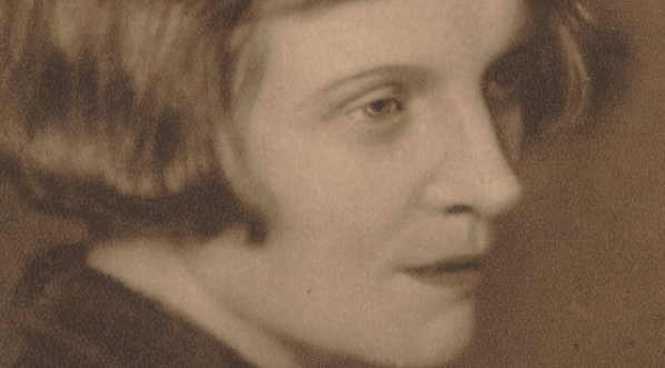  "Marja Dąbrowska : ur. w 1892 r. : powieściopisarka i nowelistka [...]"  