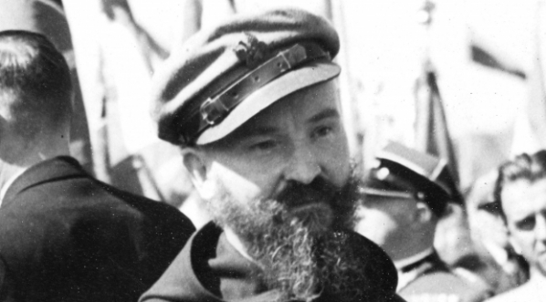  Ojciec Kosma Lenczowski, kapelan legionowy, na zjeździe legionistów w Krakowie  6.08.1939 r.  