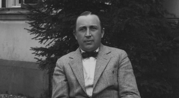  Sylwester Gruszka - konsul Polski w Kolonii w towarzystwie nierozpoznanych mężczyzn.  