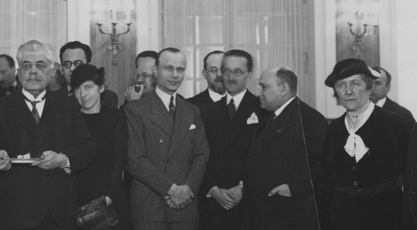  Przyjęcie pożegnalne wydane przez nowo mianowanego posła Polski w Estonii Wacława Przesmyckiego 8.01.1935 r.  