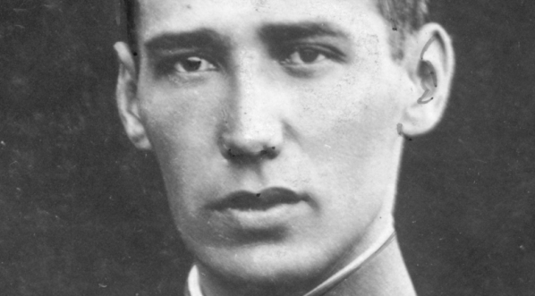  Stefan Stec, porucznik, lotnik, zastępca dowódcy lotnictwa podczas obrony Lwowa.  