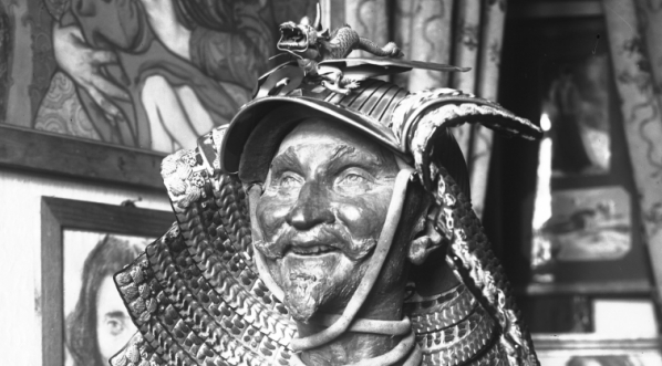  Zbiory Feliksa Jasieńskiego w jego prywatnym mieszkaniu w Krakowie we wrześniu 1926 r.  