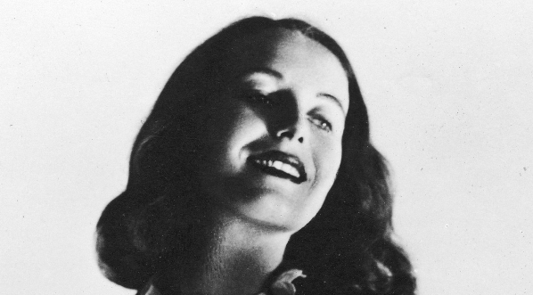  Ziuta Buczyńska w tańcu "Paź" w 1938 r.  