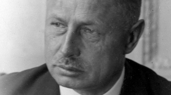  Stanisław Janicki, minister rolnictwa i dóbr państwowych.  