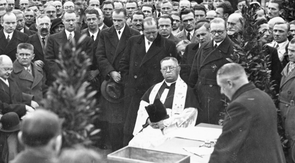  Uroczystość poświęcenia kamienia węgielnego domu Związków Zawodowych Pracowników Samorządowych RP w Warszawie 27.10.1934 r.  