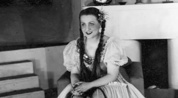  Lucyna Szczepańska w operetce "Skowronek" w Teatrze "8.15" w Warszawie w 1939 r.  