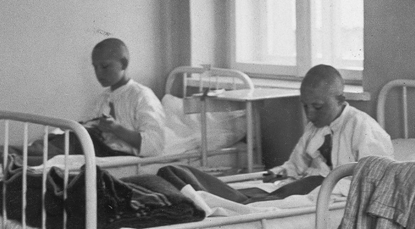  Zakład Leczniczy dla Dzieci z Gruźlicą Kostno-Stawową im. doktora Kazimierza Dłuskiego w Siewierzu.  