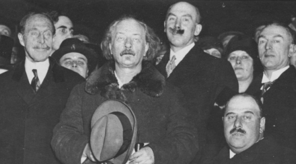  Kompozytor i pianista Ignacy Jan Paderewski podczas pobytu w Londynie w lutym 1925 r.  