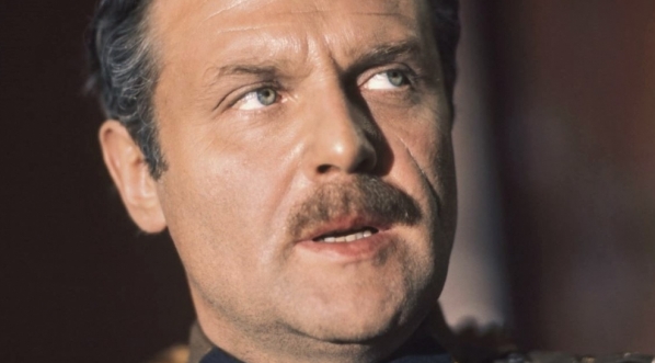  Leonard Pietraszak w filmie "W te dni przedwiosenne" z 1975 r.  