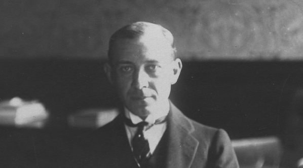  Aleksander Szembek - charge d`affaires Ambasady RP w Paryżu.  