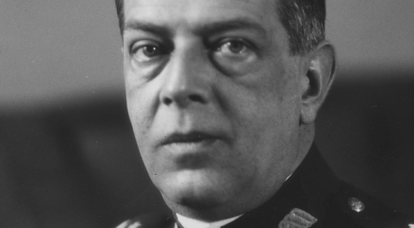  Janusz Gąsiorowski, generał brygady, szef Sztabu Głównego.  