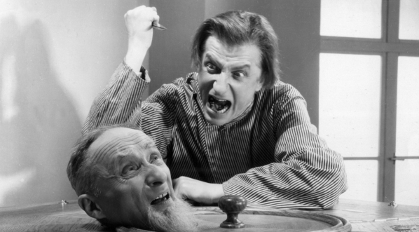  Ludwik Fritsche i Mariusz Maszyński w filmie Mieczysława Krawicza i Janusza Warneckiego "Każdemu wolno kochać" z 1933 roku.  