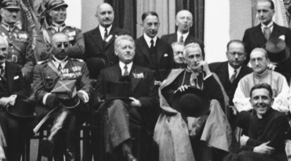  Jubileusz arcybiskupa metropolity krakowskiego ks. Adama Sapiehy w czerwcu 1937 r.  