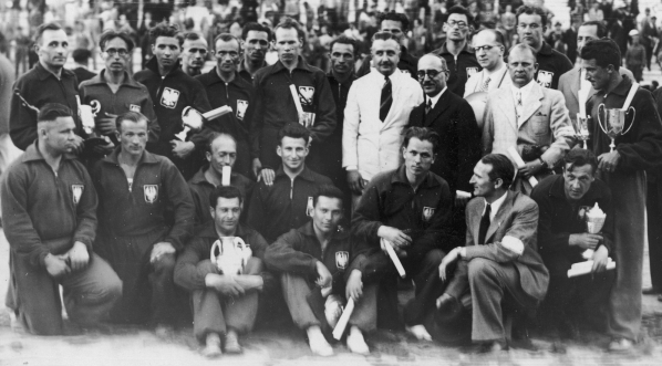  Trójmecz lekkoatletyczny Grecja - Polska - Czechosłowacja w Atenach w maju 1937 r.  