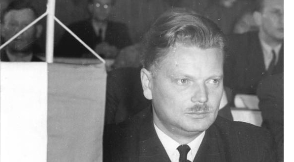  Bolesław Piasecki na zjeździe Unii Chrześcijańsko-Demokratycznej w latach 1950-ych.  