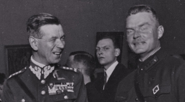  Wizyta polskich lotników wojskowych w Moskwie w listopadzie 1933 r.  