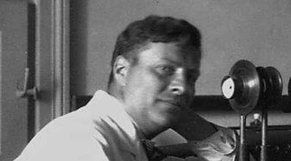  Aleksander Jabłoński w pracowni Zakładu Fizyki Doświadczalnej Uniwersytetu Warszawskiego.  