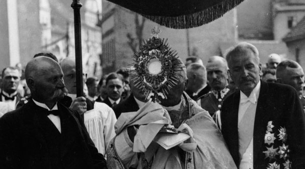  Uroczystość Bożego Ciała w Gnieźnie 30.05.1929 r.  