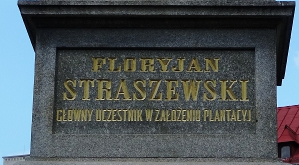  Pomnik Floriana Straszewskiego na Plantach w Krakowie.  