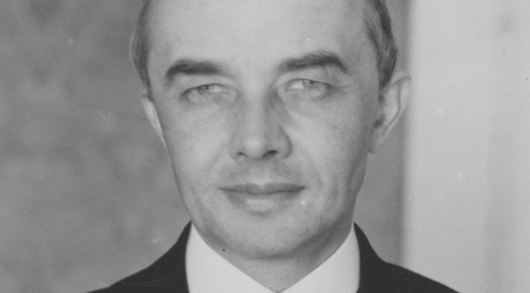  Potworowski Gustaw, poseł nadzwyczajny i minister pełnomocny RP w Szwecji.  