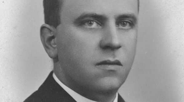  Adam Szczypiorski, członek Rady Miejskiej w Warszawie.  