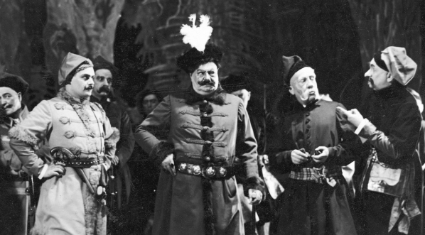  Premierowe przedstawienie "Radziwiłł Panie Kochanku" I. Kraszewskiego w Teatrze Narodowym w Warszawie, 4.05.1929 r.  