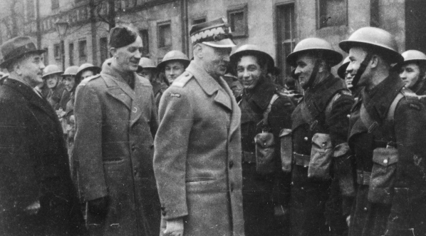  Wizyta generała Władysława Sikorskiego w 1 Brygadzie Strzelców w St Andrews 7.02.1941 r.  