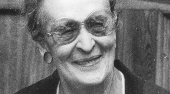  Pisarka Alina Centkiewicz, żona Czesława,  z Krzyżem Kawalerskim Orderu Odrodzenia Polski, 1984 r.  