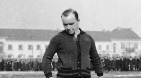  Henryk Martyna, piłkarz WKS Legia Warszawa.  