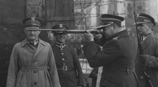  Otwarcie placu sportowego i strzelnicy przy świetlicy Korpusu Ochrony Pogranicza w Warszawie 2.05.1933 r.  