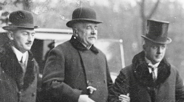  Akademia w Poznaniu z okazji 5 rocznicy wznowienia sądownictwa polskiego w Wielkopolsce w styczniu 1925 roku.  