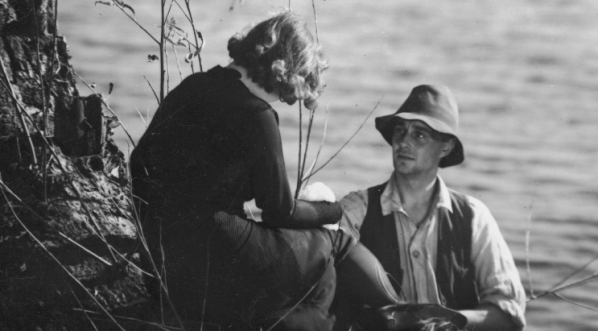  Krystyna Ankwicz jako Frania i Mieczysław Cybulski jako Paweł w filmie "Cham" z 1931 r.  