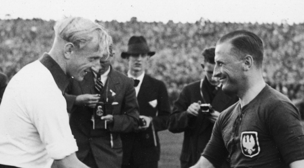  Mecz towarzyski piłki nożnej Polska - Niemcy na Stadionie Wojska Polskiego im. Marszałka Józefa Piłsudskiego w Warszawie 9.09.1934 r.  