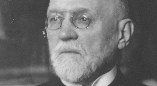  Jerzy Mycielski - historyk sztuki, profesor Uniwersytetu Jagiellońskiego, członek Polskiej Akademii Umiejętności.  