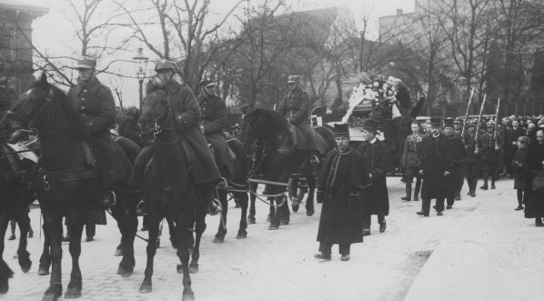  Pogrzeb mjr. pilota Jerzego Rychłowskiego w Poznaniu, 1.05.1929 r.  