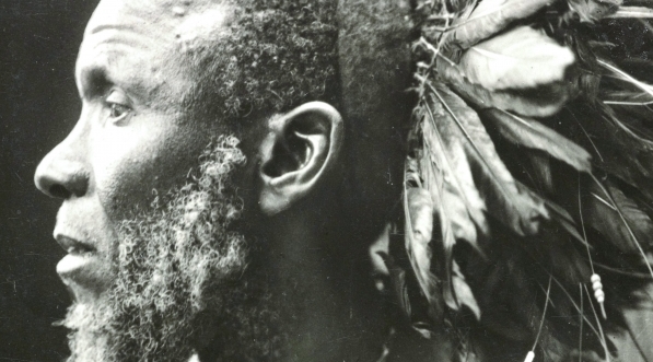  Wódz z ludu "Bateke".  