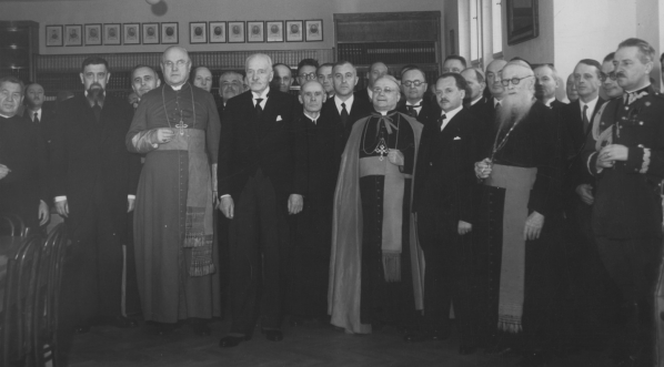  Poświęcenie Domu Wydawnictw Towarzystwa Jezusowego w Warszawie w 1935 roku.  