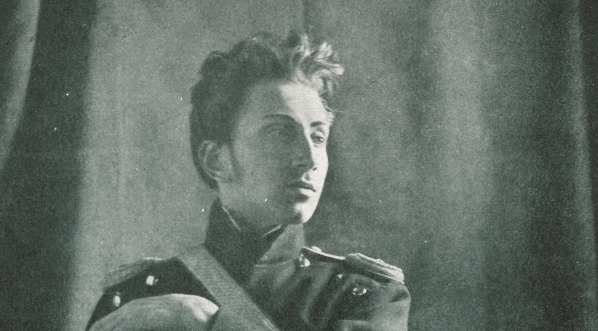  Michał Pawlikowski w mundurze b. wojska polskiego z r. 1831.  