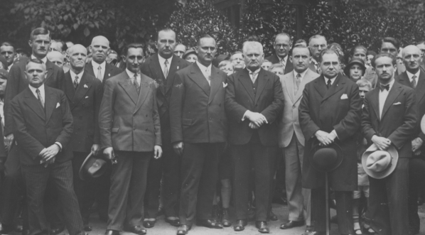  Uroczystości w Poznaniu z okazji 60 rocznicy śmierci kompozytora Stanisława Moniuszki. (1932 r.)  