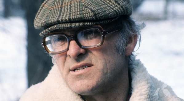  Operator Witold Sobociński w trakcie realizacji filmu "Lady Frankenstein" w 1976 r.  