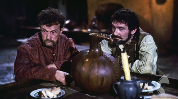  Scena z serialu Andrzeja Konica "Czarne chmury" z 1973 r.  