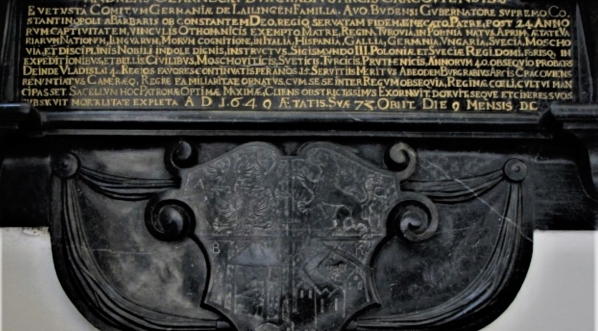  Dolna część epitafium Andrzeja Czarneckiego w kościele św. Piotra i Pawła w Krakowie.  