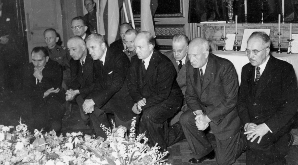  Uroczystości pogrzebowe po śmierci gen. W. Sikorskiego w Londynie w lipcu 1943 roku.  