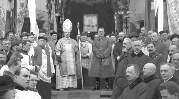  Odsłonięcie Grobu Nieznanego Żołnierza w Łodzi w marcu 1925 roku.  