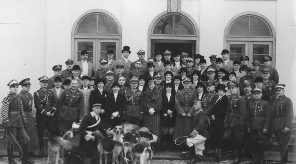  Wręczenie odznaki jeździeckiej marszałkowi Edwardowi Rydzowi-Śmigłemu, Warszawa  22.11.1936 r.  