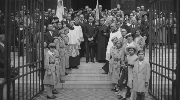  Wizyta ambasadora Polski we Francji Juliusza Łukasiewicza w Misji Katolickiej w Paryżu w lipcu 1936 roku.  