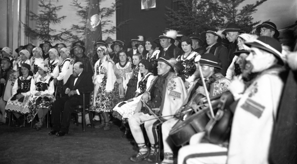  Akademia w sali Domu Katolickiego z okazji 40 lecia twórczości pisarskiej związanej z Podhalem Kazimierza Przerwy-Tetmajera w grudniu 1931 roku.  