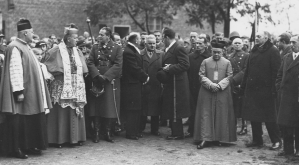  Uroczystości w Warszawie z okazji rocznicy rzezi Pragi, listopad 1934 rok.  