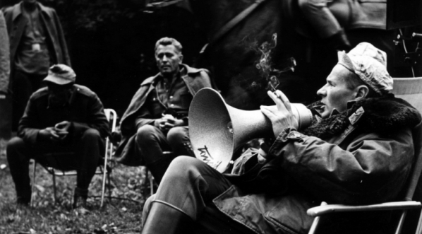  Jerzy Passendorfer podczas realizacji filmu "Barwy walki" w 1964 roku.  